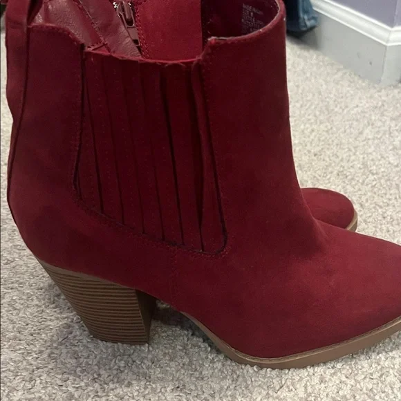 Serra Burgundy Ankle Boots - Picture 1 of 3